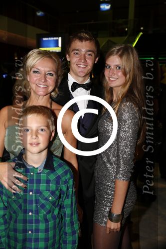 Amsterdam 4 november 2012
Premiere Shrek in het theater van de RAI. Mariska v Kolck met zoons en schoondochter
Peter Smulders bv
