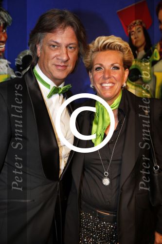 Amsterdam 4 november 2012
Premiere Shrek in het theater van de RAI.Mark Farouk met vrouw
Peter Smulders bv