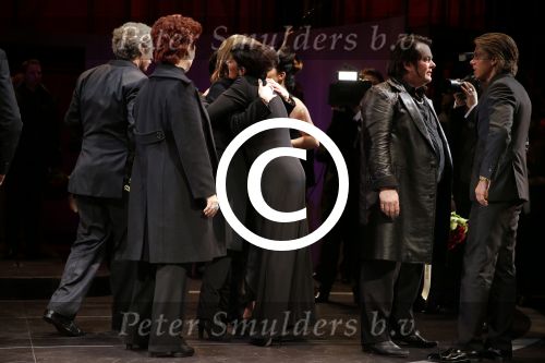 Amsterdam 11 november 2012
Premiere Zij gelooft in mij in het nieuwe de la mar. cast met oa Martijn Fischer Chantal janzen Hajo Bruins en Cees Geel. Rachel Dre en Roxeanne Hazes waren natuurlijk aanwezig.
Peter Smulders bv