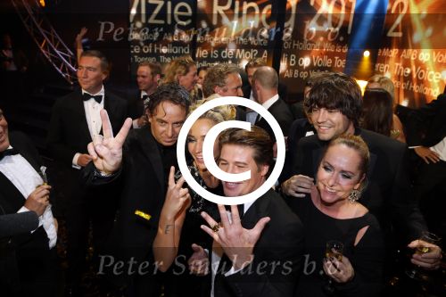 Amsterdam 19 oktober 2012
Uitreiking televizierring in carre. Winnaar The voice of holland met Wendy v Dijk Martijn Krabbe Erland Galjaard Winston Gerschtanowitz Simon Keizer Angela Groothuizen en Marco Borsato. TVOH
Peter Smulders bv