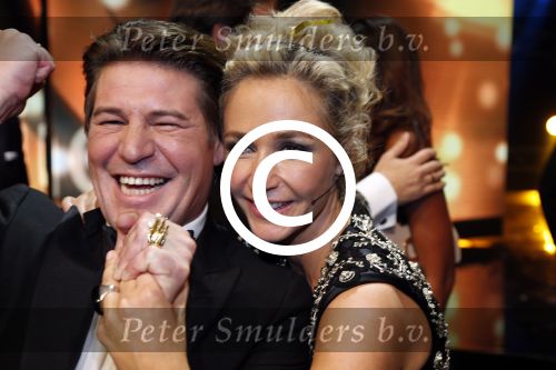 Amsterdam 19 oktober 2012
Uitreiking televizierring in carre. Winnaar The voice of holland met Wendy v Dijk Martijn Krabbe Erland Galjaard Winston Gerschtanowitz Simon Keizer Angela Groothuizen en Marco Borsato. TVOH
Peter Smulders bv