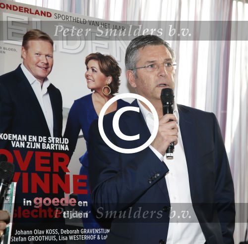 Ridderkerk 20 november 2012
Presentatie blad helden met Ronald en Bartina Koeman op de cover. Martin v Geel
Peter Smulders bv