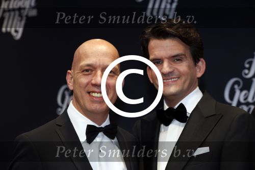 Amsterdam 11 november 2012
Premiere Zij gelooft in mij in het nieuwe de la mar.
Maurice wijnen met partner
Peter Smulders bv