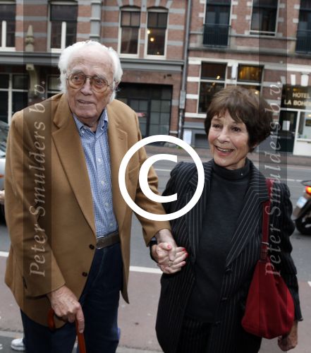 Amsterdam 24 oktober 2012
Presentatie boek/biografie Joop v d Ende in het nieuwe de la mar theater. Mies Bouwman met man Leen Timp
Peter Smulders bv