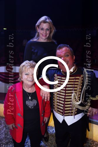 Den Haag 27 oktober 2012
Princess Hockey model of the year bij circus Renz. Mirko met moeder en vrouw
Peter Smulders bv