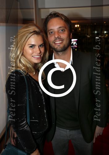 Amsterdam 29 oktober 2012
Premiere Haantjes naar het boek van Kluun in het nieuwe de la mar. Nicolette v Dam en Bas Smit
Peter Smulders bv