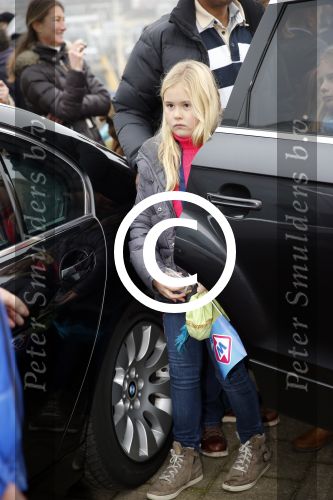 Schevenigen 17 november 2012
Prinses Maxima met Amalia Ariane en Alexia bij binnenkomst Sinterklaas in scheveningen.
Peter Smulders bv