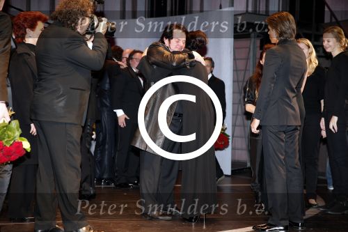 Amsterdam 11 november 2012
Premiere Zij gelooft in mij in het nieuwe de la mar. cast met oa Martijn Fischer Chantal janzen Hajo Bruins en Cees Geel. Rachel Dre en Roxeanne Hazes waren natuurlijk aanwezig.
Peter Smulders bv