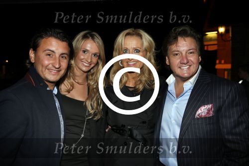 Blaricum 4 november 2012
Gala stop kinder misbruik bij red sun. rene Natasja en danny Froger met vriendin en Grant and Forsyth
Peter Smulders bv