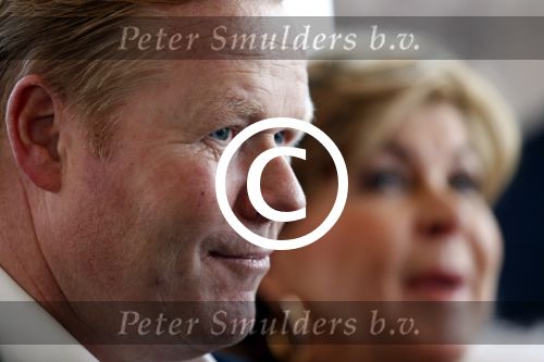 Ridderkerk 20 november 2012
Presentatie blad helden met Ronald en Bartina Koeman op de cover.
Peter Smulders bv