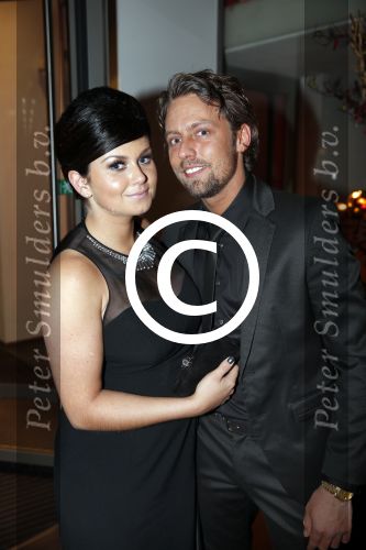Amsterdam 11 november 2012
Premiere Zij gelooft in mij in het nieuwe de la mar. Roxeanne Hazes met vriend
Peter Smulders bv