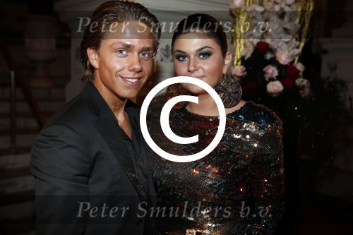 Amsterdam 12 november 2012
Beau monde awards in het amstel hotel. Roxeanne Hazes net vriend en Dre
Peter Smulders bv