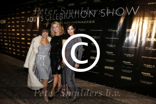Amsterdam 11 november 2012
Modeshow 10 jaar Addy v d Krommenacker bij de harbour club. sandra Reemer Pernille la Lau en Marielle Bastiaanse
Peter Smulders bv