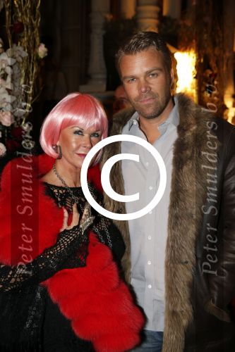 Amsterdam 12 november 2012
Beau monde awards in het amstel hotel. Sheila de Vries met zoon 
Peter Smulders bv