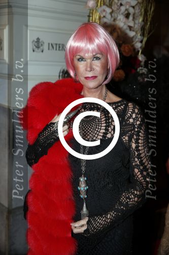 Amsterdam 12 november 2012
Beau monde awards in het amstel hotel. Sheila de Vries met zoon 
Peter Smulders bv