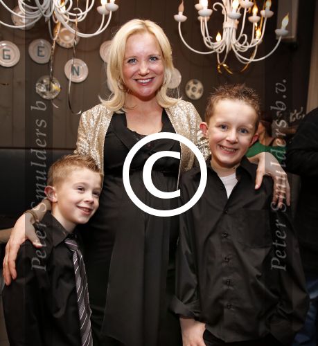 Hoorn 3 oktober 2012
Feest  verjaardagen Sonja Bakker (38) en Jan Reus (50) waar Jan Sonja ten Huwelijk vraagt en zij Ja zegt. Ook al hun kinderen waren aanwezig. Sonja is 7 maanden zwanger van hun eerste kind samen.
Peter Smulders bv