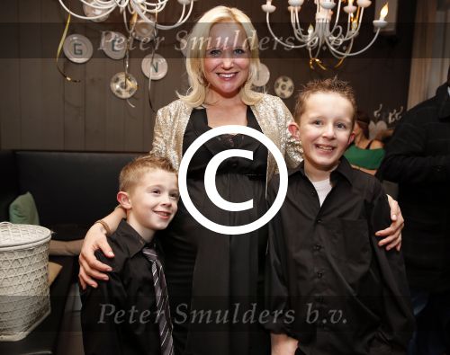 Hoorn 3 oktober 2012
Feest  verjaardagen Sonja Bakker (38) en Jan Reus (50) waar Jan Sonja ten Huwelijk vraagt en zij Ja zegt. Ook al hun kinderen waren aanwezig. Sonja is 7 maanden zwanger van hun eerste kind samen.
Peter Smulders bv