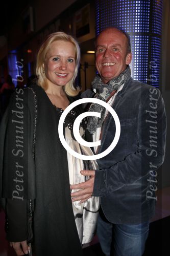 Amsterdam 18 november 2012
100 keer het blad de linda. Vandaar een feestje met div optredens in de HMH Heineken Music Hall. Sonja Bakker zwanger met vriend Jan reus
Peter Smulders bv