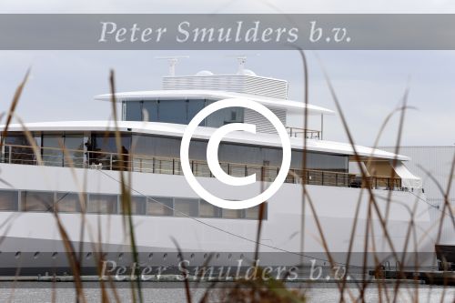 Aalsmeer 30 oktober 2012
Yacht van Steve Jobs gebouwd bij de Vries in Aalsmeer.
Peter Smulders bv