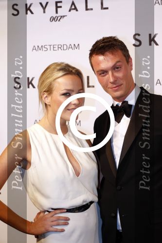 Amsterdam 28 oktober 2012
Premiere James Bond film skyfall in Tuschinski. tess Milne met broer
Peter Smulders bv