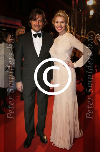 Amsterdam 19 november 2012
Premiere alles is familie in het nieuwe de la mar theater.
Tjitske Redinga met haar partner Vincent Croiset
Peter Smulders bv