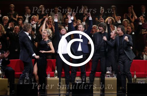 Amsterdam 19 oktober 2012
Uitreiking televizierring in carre. Winnaar The voice of holland met Wendy v Dijk Martijn Krabbe Erland Galjaard Winston Gerschtanowitz Simon Keizer Angela Groothuizen en Marco Borsato. TVOH en iris Kroes
Peter Smulders bv