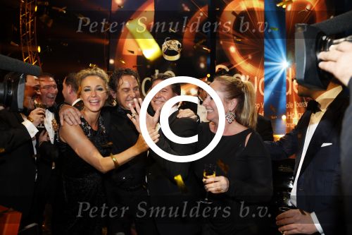 Amsterdam 19 oktober 2012
Uitreiking televizierring in carre. Winnaar The voice of holland met Wendy v Dijk Martijn Krabbe Erland Galjaard Winston Gerschtanowitz Simon Keizer Angela Groothuizen en Marco Borsato. TVOH en iris Kroes
Peter Smulders bv
