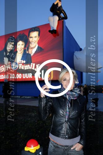 Hoofddorp 31 oktober 2012
Presentatei Abri reclame billboard van Ushi door Wendy v Dijk.
Peter Smulders bv