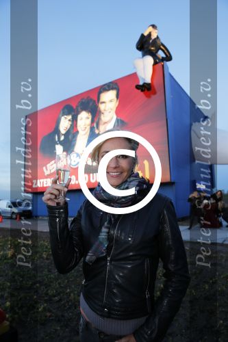 Hoofddorp 31 oktober 2012
Presentatei Abri reclame billboard van Ushi door Wendy v Dijk.
Peter Smulders bv