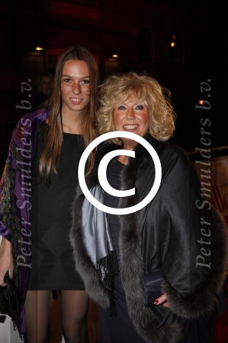 Amsterdam 19 november 2012
Premiere alles is familie in het nieuwe de la mar theater.
Willeke alberti
Peter Smulders bv