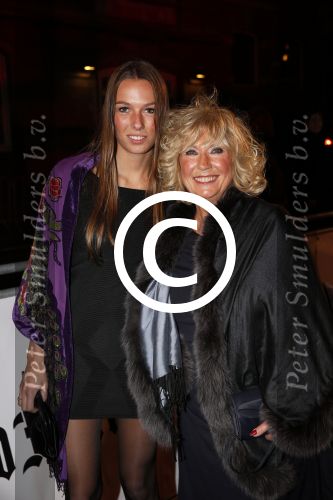 Amsterdam 19 november 2012
Premiere alles is familie in het nieuwe de la mar theater.
Willeke alberti
Peter Smulders bv