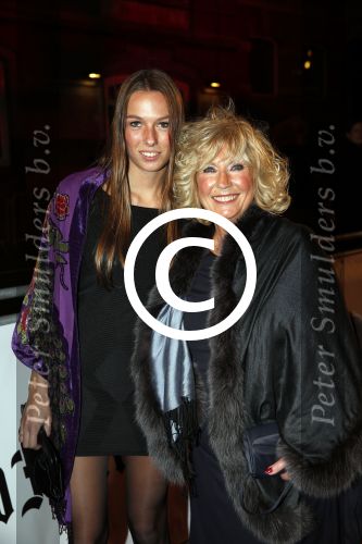 Amsterdam 19 november 2012
Premiere alles is familie in het nieuwe de la mar theater.
Willeke Alberti
Peter Smulders bv