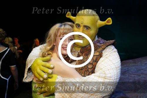 Amsterdam 4 november 2012
Premiere Shrek in het theater van de RAI. William Spaaij als shrek met vriendin Noortje Herlaar
Peter Smulders bv