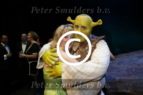 Amsterdam 4 november 2012
Premiere Shrek in het theater van de RAI. William Spaaij als shrek met vriendin Noortje Herlaar
Peter Smulders bv