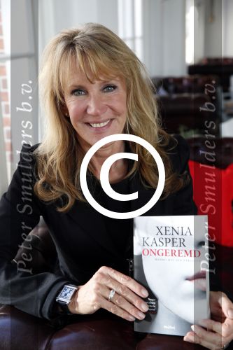 Amsterdam 5 november 2012
Xenia Kasper met haar nieuwe boek ongeremd.
Peter Smulders bv