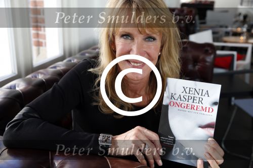 Amsterdam 5 november 2012
Xenia Kasper met haar nieuwe boek ongeremd.
Peter Smulders bv