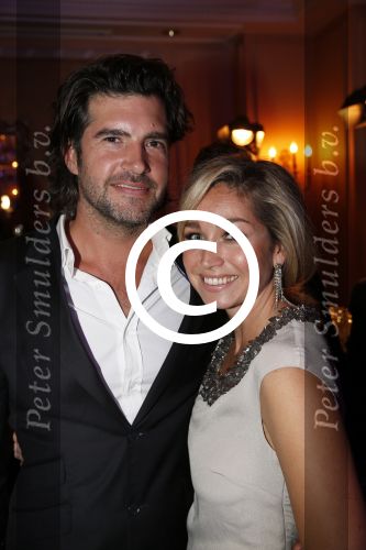 Amsterdam 12 november 2012
Beau monde awards in het amstel hotel. Zangeres Do Dominique v Hulst met Marc
Peter Smulders bv