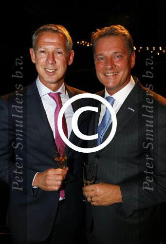 Utrecht 27 oktober 2013
Premiere Sonneveld in de schouwburg van Utrecht met Tony Neef en Mariska v Kolck in de hoofdrollen. Albert Verlinde is de producent. Albert Verlinde met onno Hoes