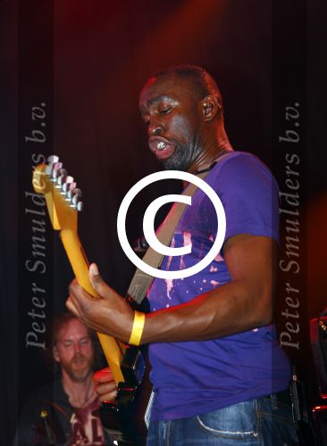 Amsterdam 4 november 2013
Presentatie cd en optreden van Berget Lewis met haar band en broer Alvin in Paradiso.