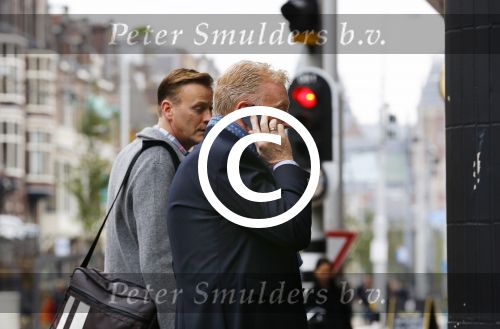 Amsterdam 25 oktober 2013
Andre v Duin met zijn partner Martin op straat in amsterdam zuid.