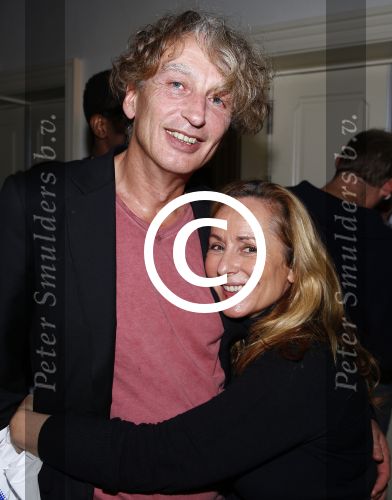 Amsterdam 4 november 2013
Presentatie cd en optreden van Berget Lewis met haar band en broer Alvin in Paradiso. Angela Groothuizen met man
