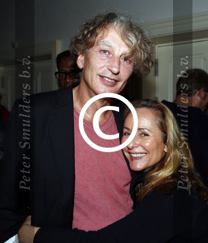 Amsterdam 4 november 2013
Presentatie cd en optreden van Berget Lewis met haar band en broer Alvin in Paradiso. Angela Groothuizen met man