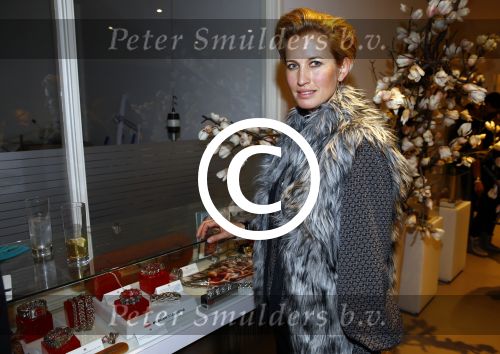 Amsterdam 12 november 2013
Presentatie horloge lijn buddha to Buddha. Anouk Smulders met Dennis Rugenbregt