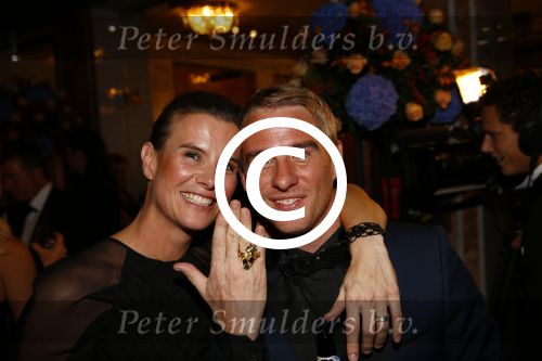 Amsterdam 18 oktober 2013
Art Rooijakkers wint met wie is de mol de televizierring. Art met zijn vriendin