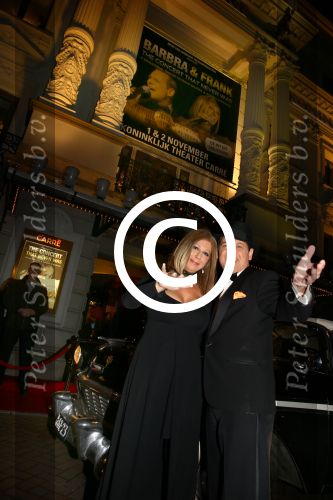 Amsterdam, 1 November 2013
Premiere Barbra & Frank, The concert that never was.
Met Sharon Owens (Barbra Streisand) en Sebastian Anzaldo (Frank Sinatra)
Barbra Streisand Frank Sinatra voor Carre

Foto Peter Smulders BV