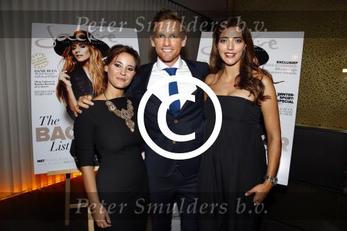 Amsterdam 22 oktober 2013
Presentatie bachelor List van Jackie in het Art Hotel. Marvy Rieder en hoofdredaktrice Suzanne Arbeid reiken de prijs uit aan winnaar Barry Atsma