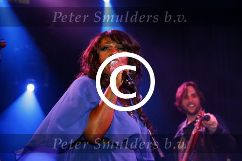 Amsterdam 4 november 2013
Presentatie cd en optreden van Berget Lewis met haar band en broer Alvin in Paradiso.