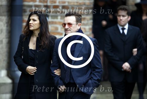 Delft 2 november 2013
Herdenkingsdienst voor prins Friso in de grote kerk in Delft. 
Bono U2 met zijn vrouw