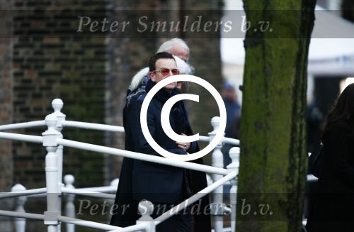 Delft 2 november 2013
Herdenkingsdienst voor prins Friso in de grote kerk in Delft. 
Bono U2 met zijn vrouw