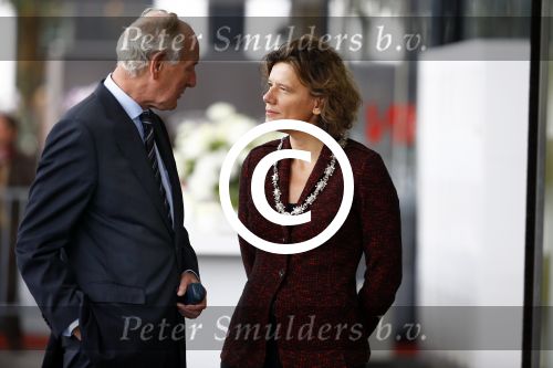 Amsterdam 18 oktober 2013
Koningin Maxima opent de expositie van Malevich in het stedelijk museum.
Johan Remkes en loco Burgemeester Carolien Gehrels